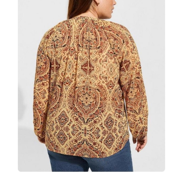 Torrid Gold Medallion Crinkle Chiffon Tie Front Long Sleeve Blouse Size 1X - Picture 4 of 12